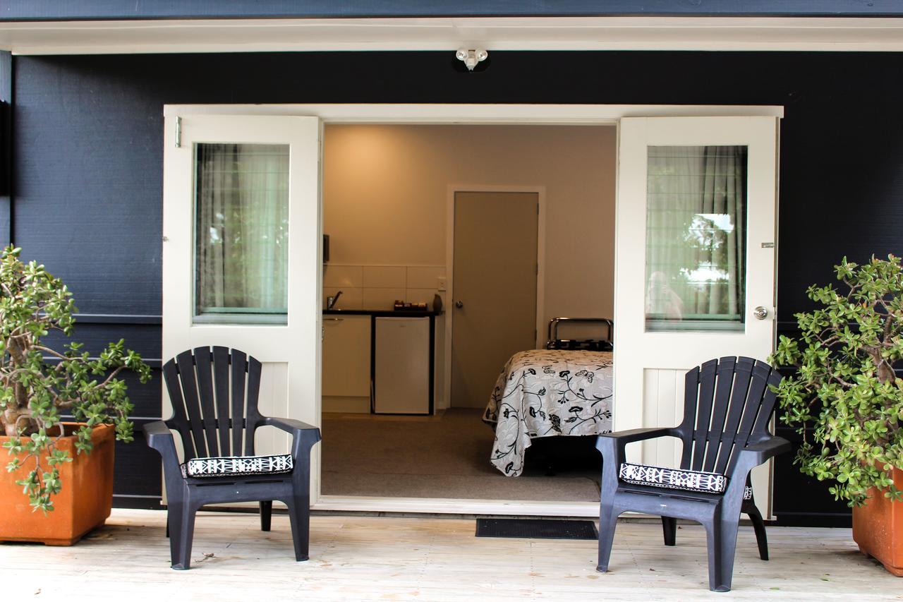 Amazing Kiwi Lodge Whangamata Exterior foto